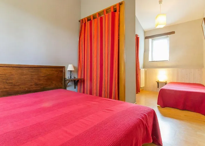 בית נופש Confortable Avec Jardin Et Piscine Commune - Fr-1-306-1325 *