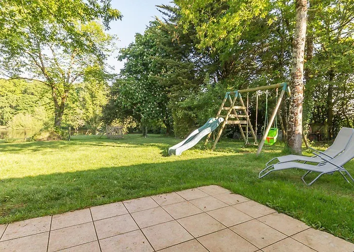 בית נופש Confortable Avec Jardin Et Piscine Commune - Fr-1-306-1325